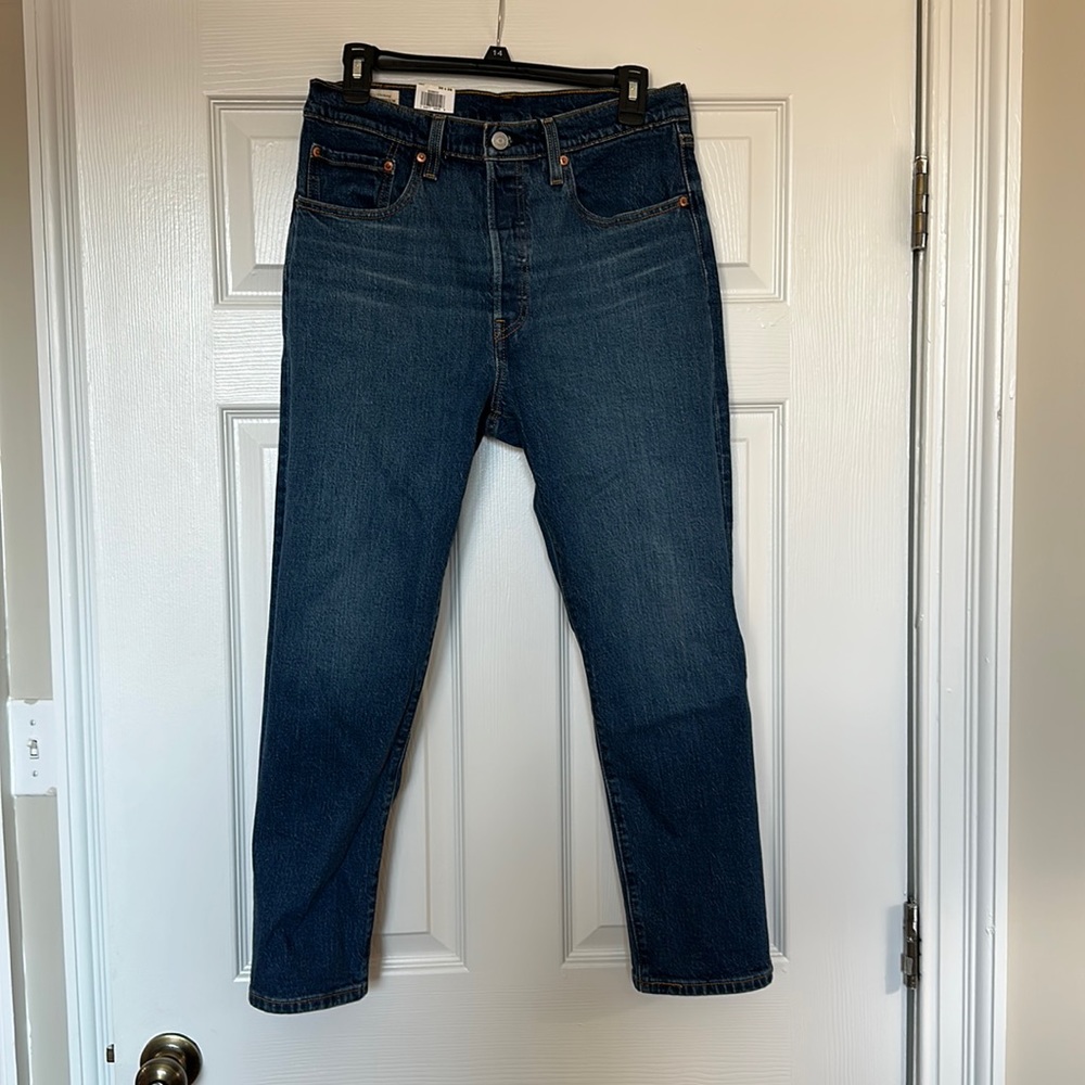 NWT Levi’s high rise straight leg 501s. Size 30